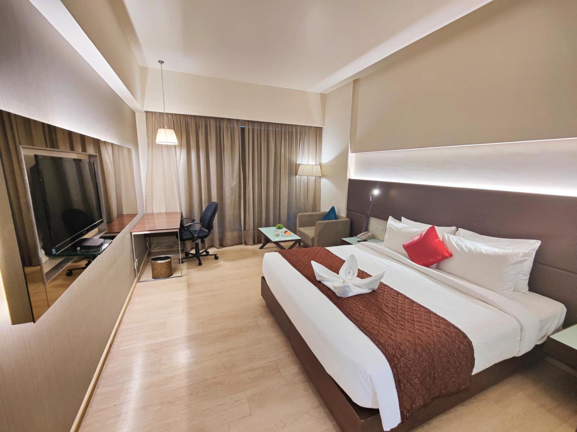 グランド エグゾティカ ビジネス ホテル Pimpri-Chinchwad エクステリア 写真