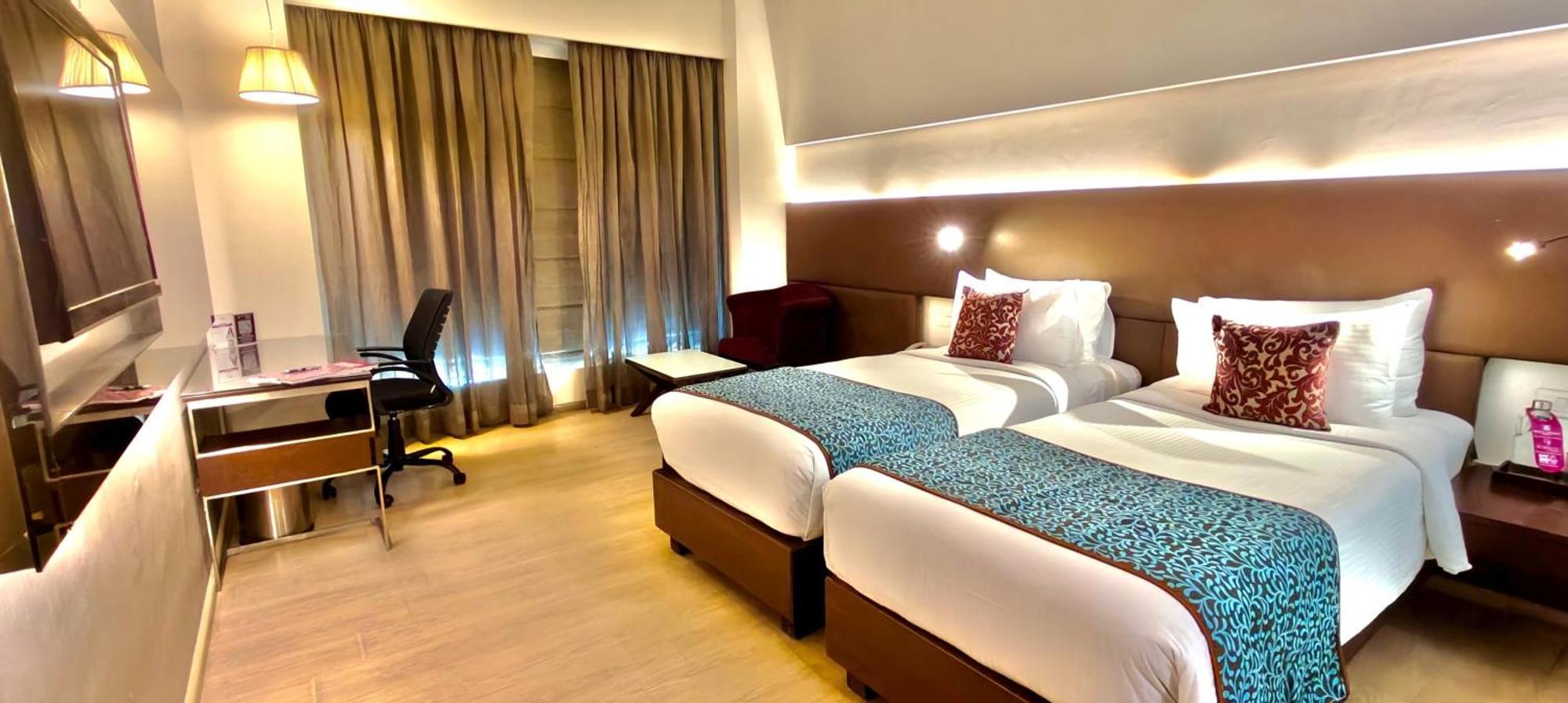 グランド エグゾティカ ビジネス ホテル Pimpri-Chinchwad エクステリア 写真
